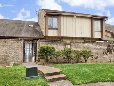 12522 Newbrook Dr