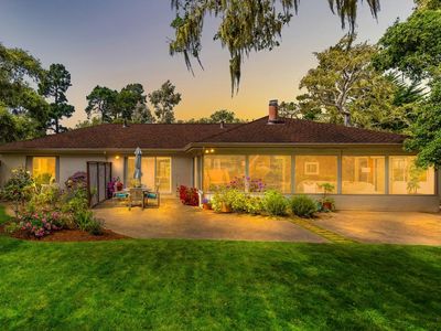 2833 Forest Lodge Rd