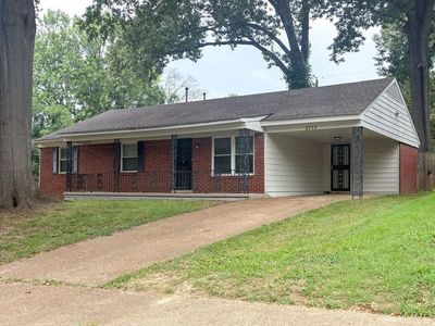 3772 Voltaire Ave