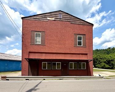 Property at 484 State Route 302, West Van Lear, KY