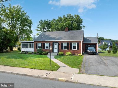18 Sunset Rd