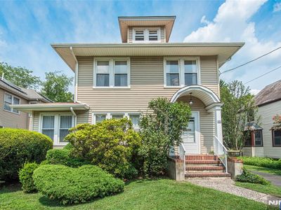 253 Merrison St
