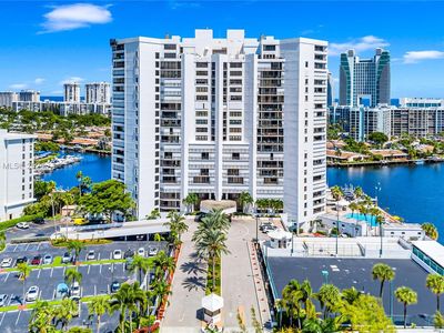 300 Three Islands Blvd APT 815