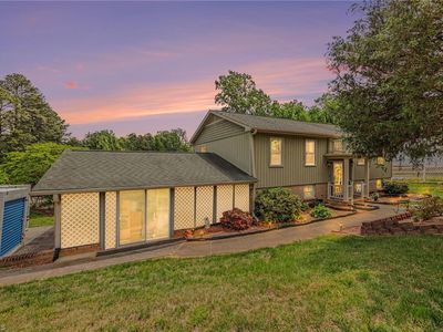 4001 Marie Dr