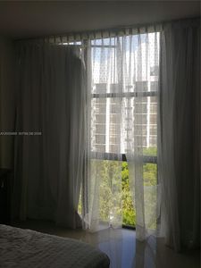 16919 N Bay Rd APT 608