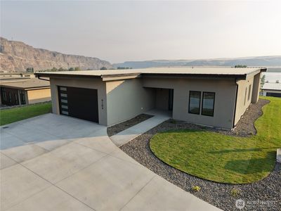 9104 NW Harvest Lane