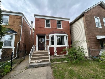 3854 S Albany Ave