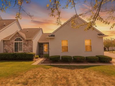 860 Knollwood Cir