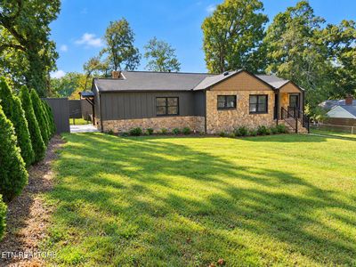 3434 Kenilworth Ln