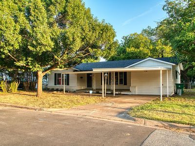 5000 Nadine Dr