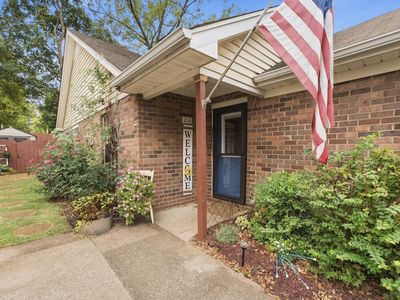 216 Hillside Ct