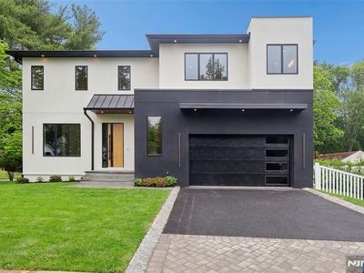 1 Bancroft Pl