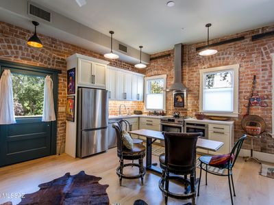 343 S Scott Ave #4