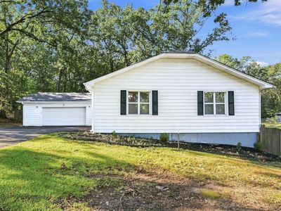 5 Raleigh Ln