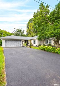 340 Hawthorne Cir