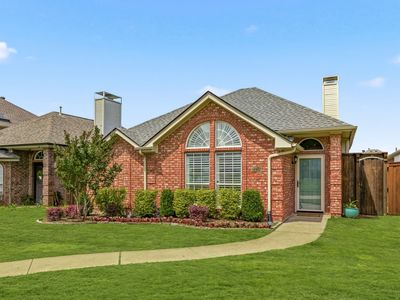 2215 Dallas Dr