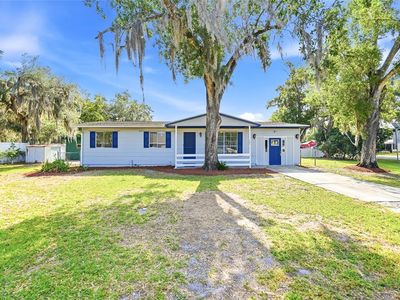 704 N Manatee Ave
