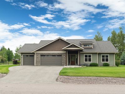 424 Soaring Pines Trl