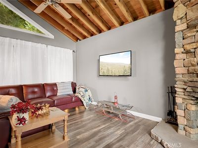 Property at 196 Ponderosa Dr, Cedar Glen, CA