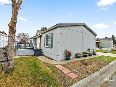 5692 N Confederate Ln