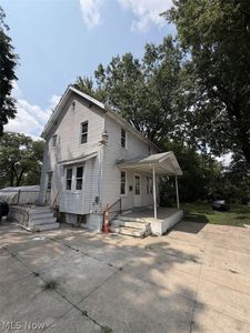 800 Beardsley St