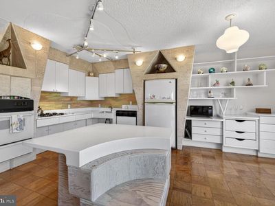 2100 Washington Ave APT 6A