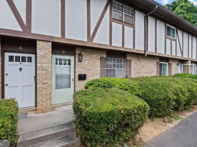 2952 N Dekalb Dr APT B