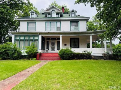 808 N Main St
