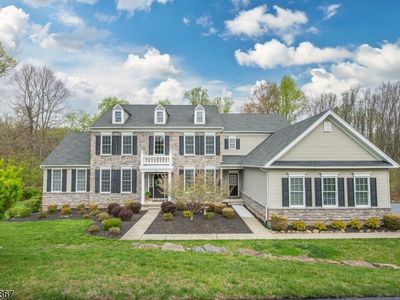 49 Sovereign Dr