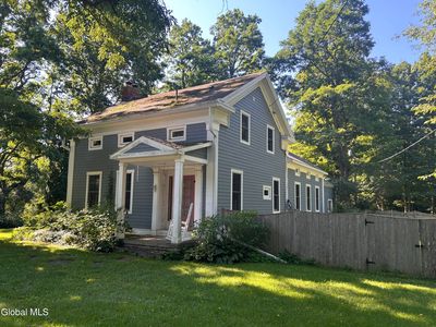 947 Charlton Road