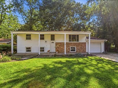 1906 Crescent Dr