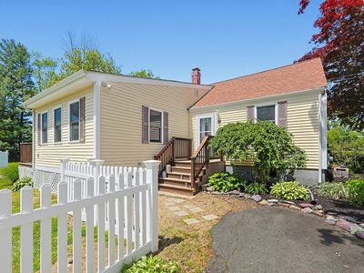 32 Johnson St