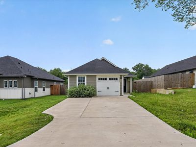 1032 Ray Dr