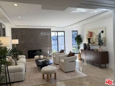 125 N Gale Dr APT 306