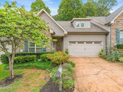 1612 Cottage Wood Way
