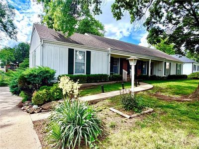 9516 Buena Vista St