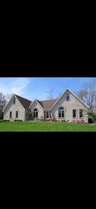 2208 Crestmont Dr