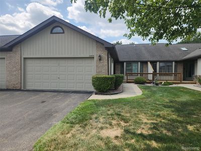 33919 Oakwood Dr