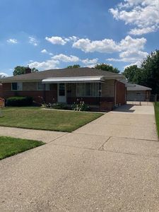 27127 Clarpointe Dr