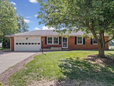 3713 Hickory Ln