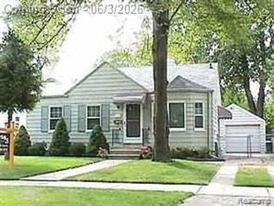 Property at 1521 N Vermont Ave, Royal Oak, MI