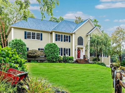 5 Blais Farm Rd