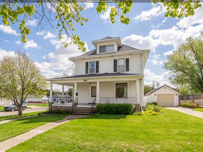 Property at 200 4th Ave SE, Le Mars, IA