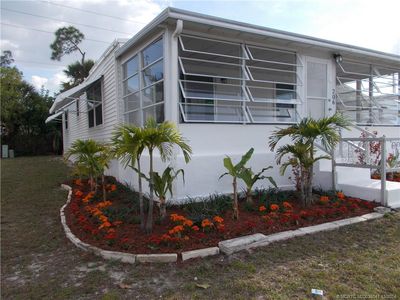 206 SE Trafalgar Ter