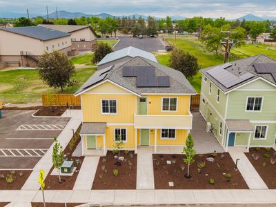 189 NW 17th St #200