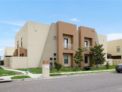 1301 Camellia Ave #A