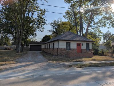 Property at 512 Nicholls St, Livingston, IL