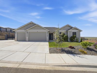 707 Athens Dr