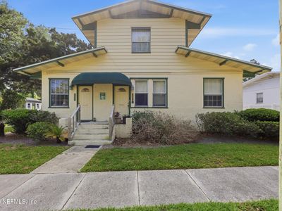 1805 PERRY Place