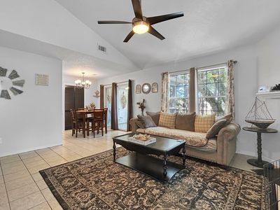 2011 Coldspring Dr APT H